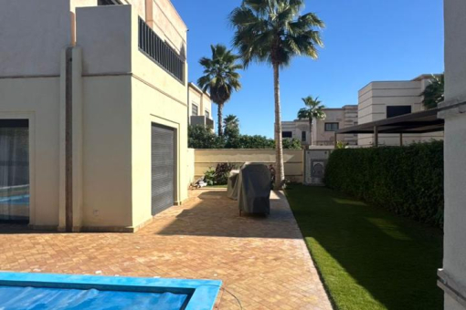 Superbe villa contemporaine avec piscine et grand jardin – Résidence privée à Aghroud Bensergao