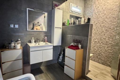À VENDRE — Maison avec terrasse dans résidence sécurisée à Bensergao